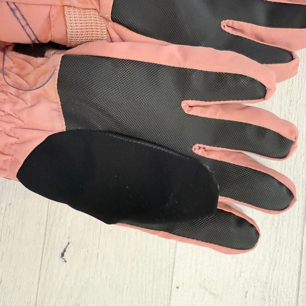 All in Motion girls light pink winter gloves size 4-7‎